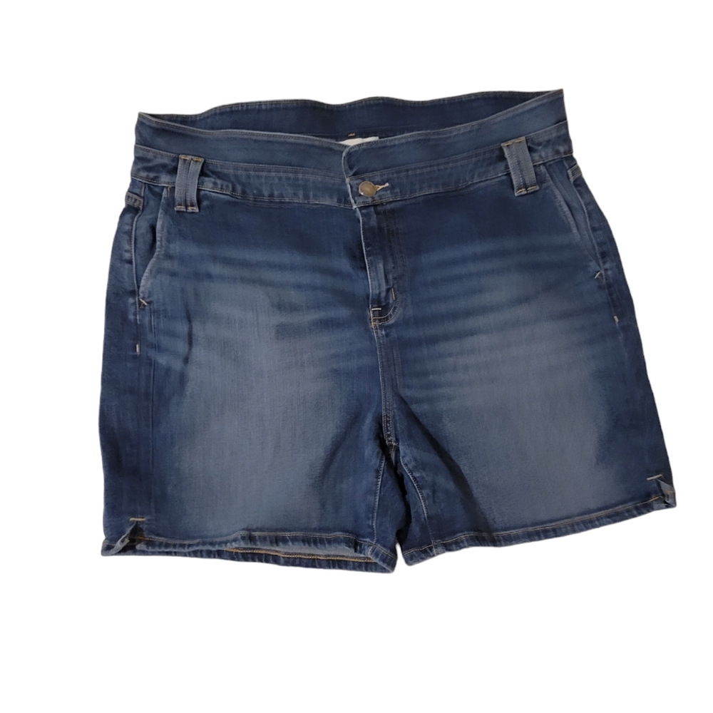 Lane Bryant 16 Flex Magic waist band Mid rise girlfriend jean shorts